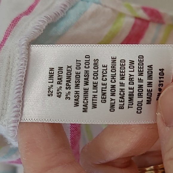 Crown & Ivy Multicolor Vertically Striped Blouse with Ruffled Sleeves size Large - Picture 4 of 6